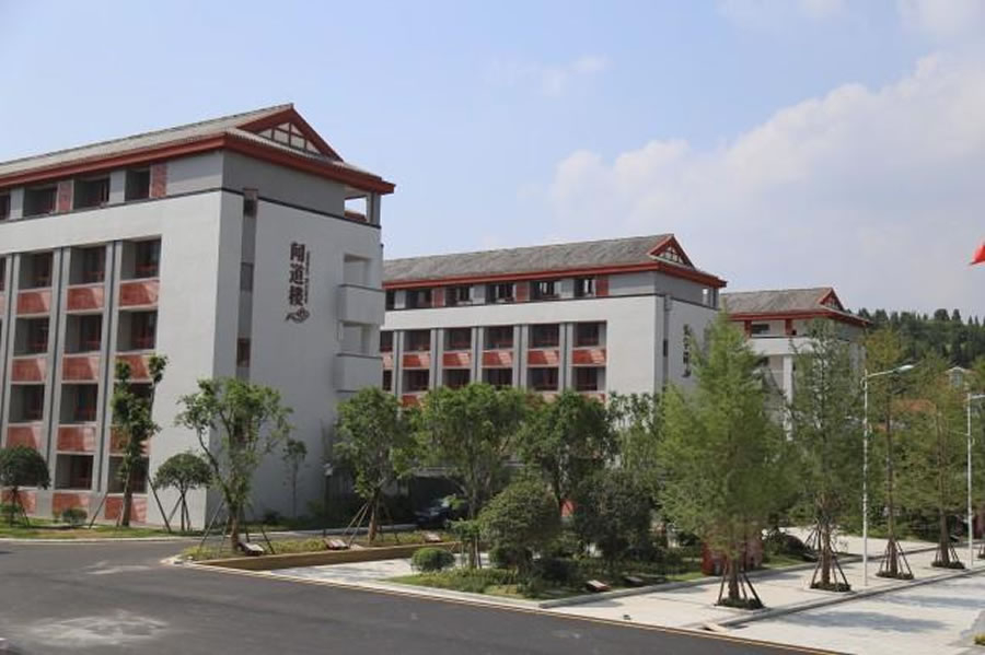 遂寧東辰榮興國際學(xué)校