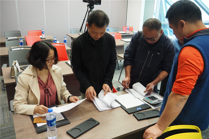 東辰集團(tuán)2018年度股東大會順利召開9.jpg 東辰集團(tuán)2018年度股東大會順利召開9.jpg